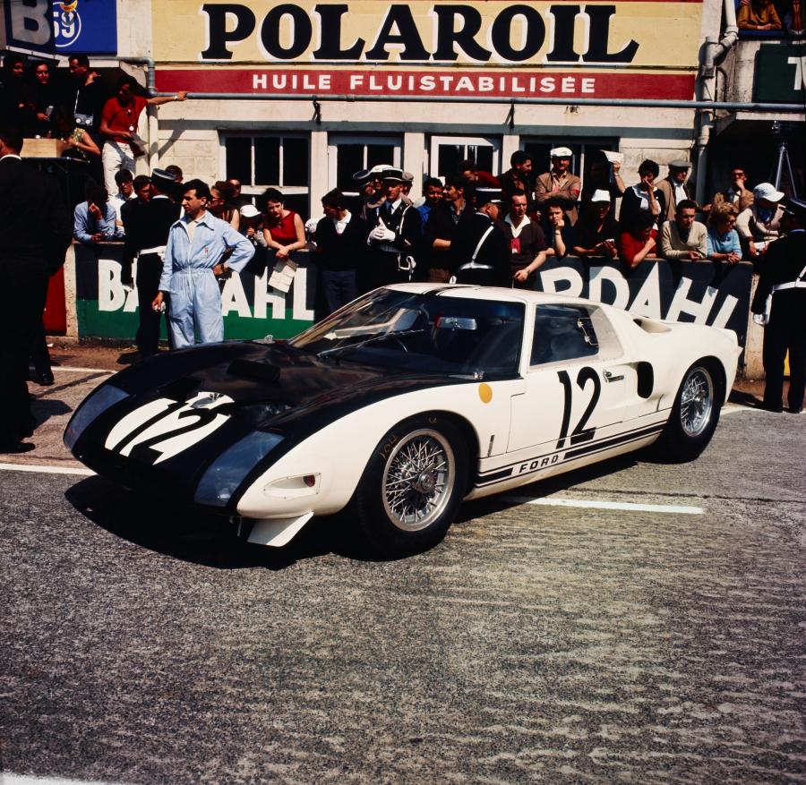Ford GT40 Le Mans Race Car '1964
